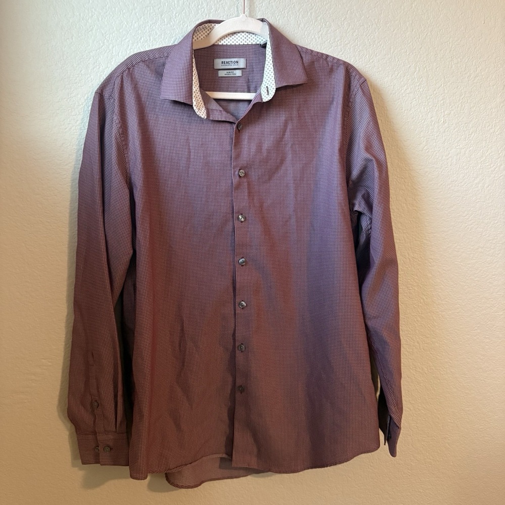 Reaction Kenneth Cole Slim Fit Burgundy Wrinkle Free dress shirt Large 34/35